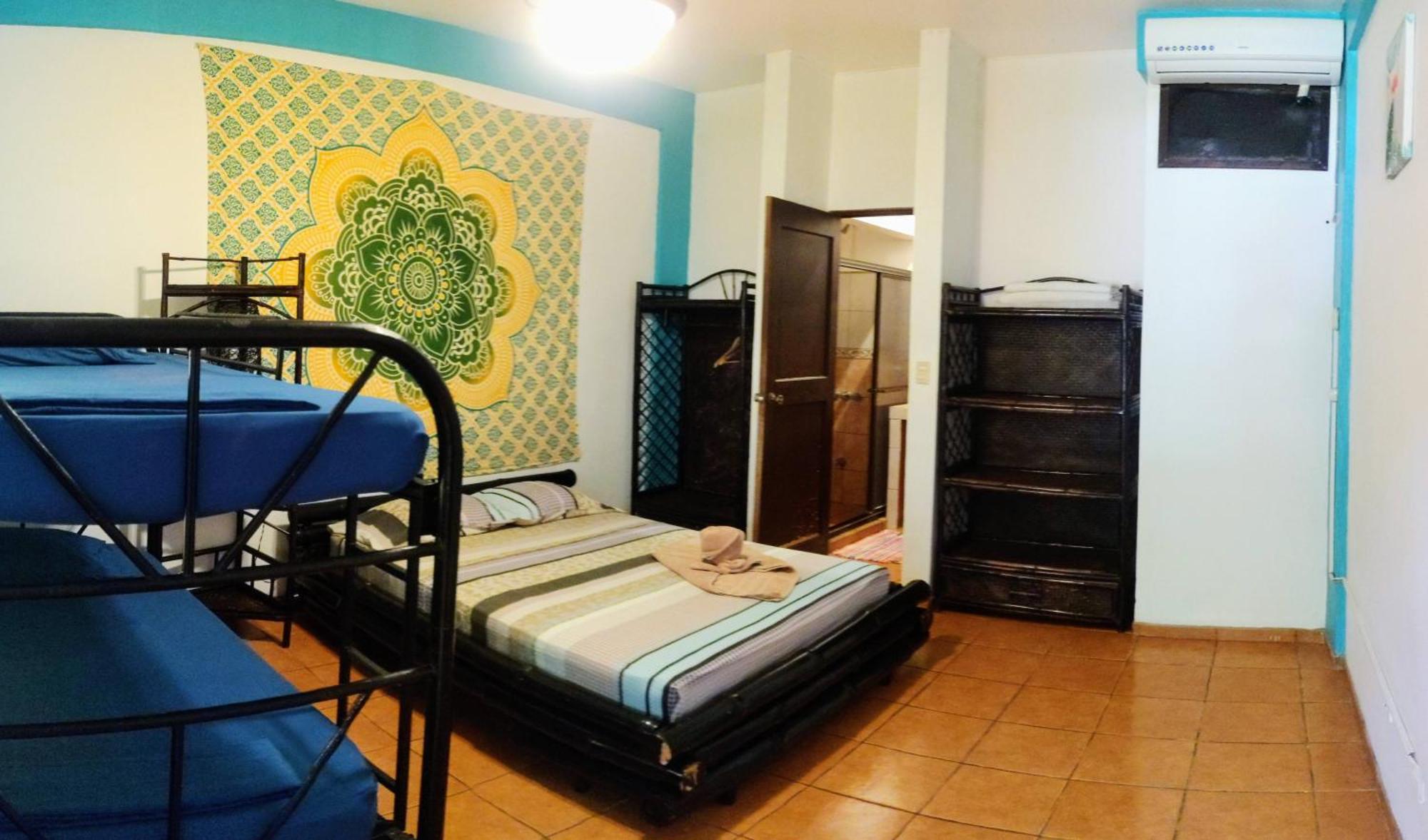 Cool Vibes Beach Hostel Dominical Exterior photo