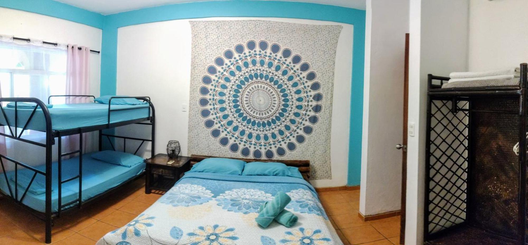 Cool Vibes Beach Hostel Dominical Exterior photo